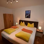 Collie Apartment